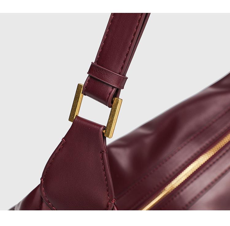 2026 Summer Women's Crescent Moon Crossbody Bag: Lazy Oval Shoulder & Underarm Handbag