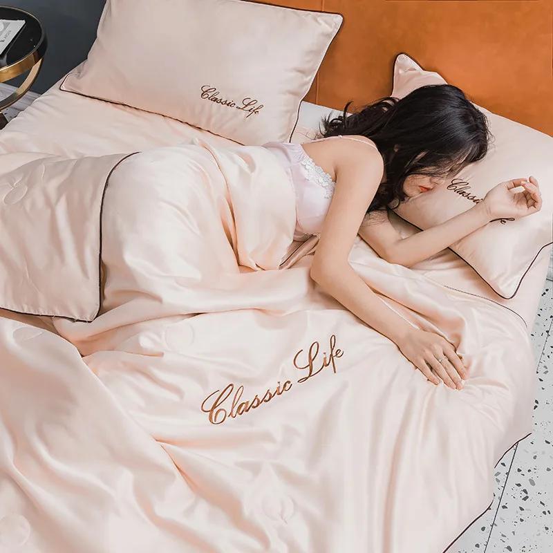 1 Pc Summer Washed Silk Quilt,Cooling Air Conditioning Blanket,Cotton Thin Air-conditioning Comforter Soft Office Nap Blanket