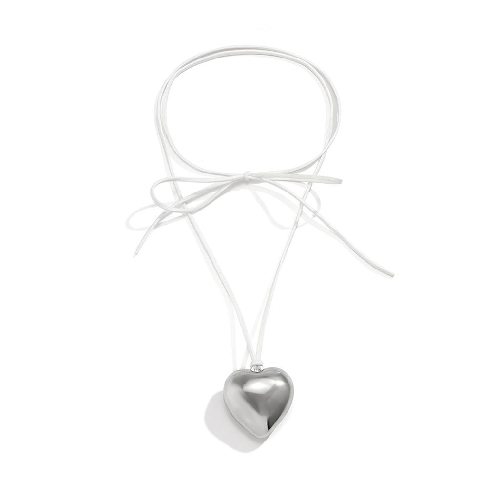 Fashionable Heart Pendant Necklaces Small Heart Shape Necklaces Pendant Necklace