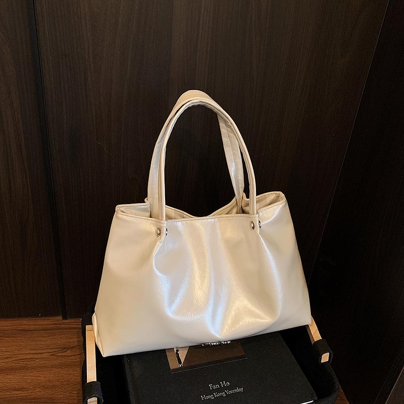 

Silver bag women s new popular fashion versatile commuter shoulder bag large capacity tote bag messenger bag