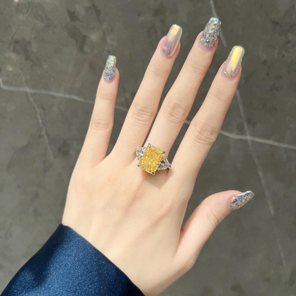 4ct Yellow Diamond Rock Sugar Ring Women's 925 Sterling Silver, Ice Flower Cut Sugar Cube Ring Niche High-end Light Luxury