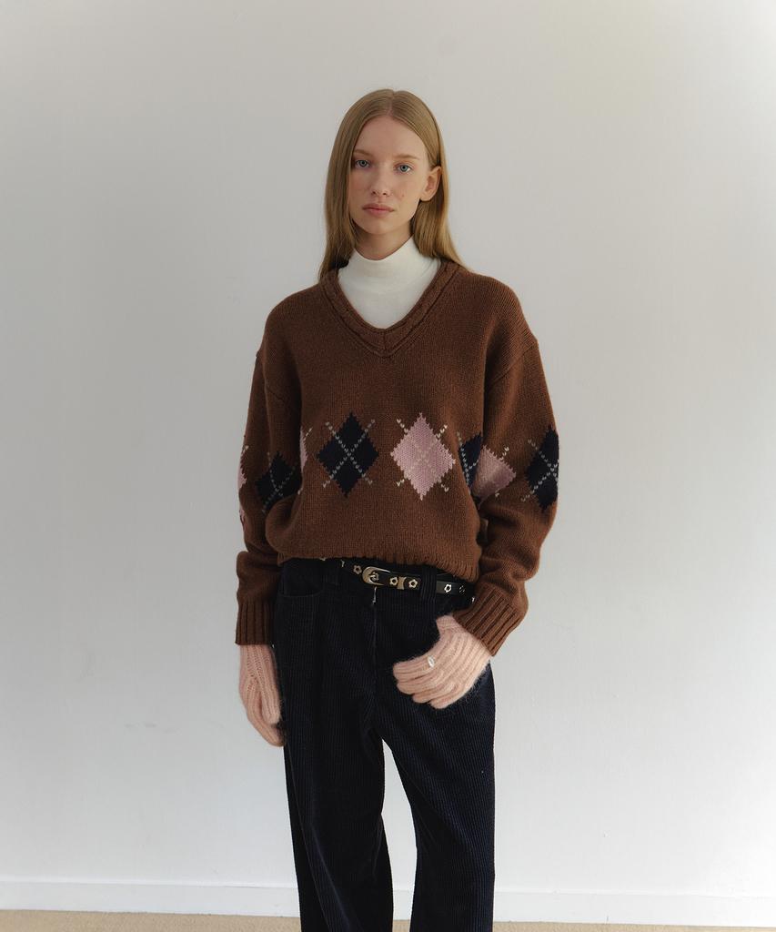IULAI Argyle Pony Pullover Brown