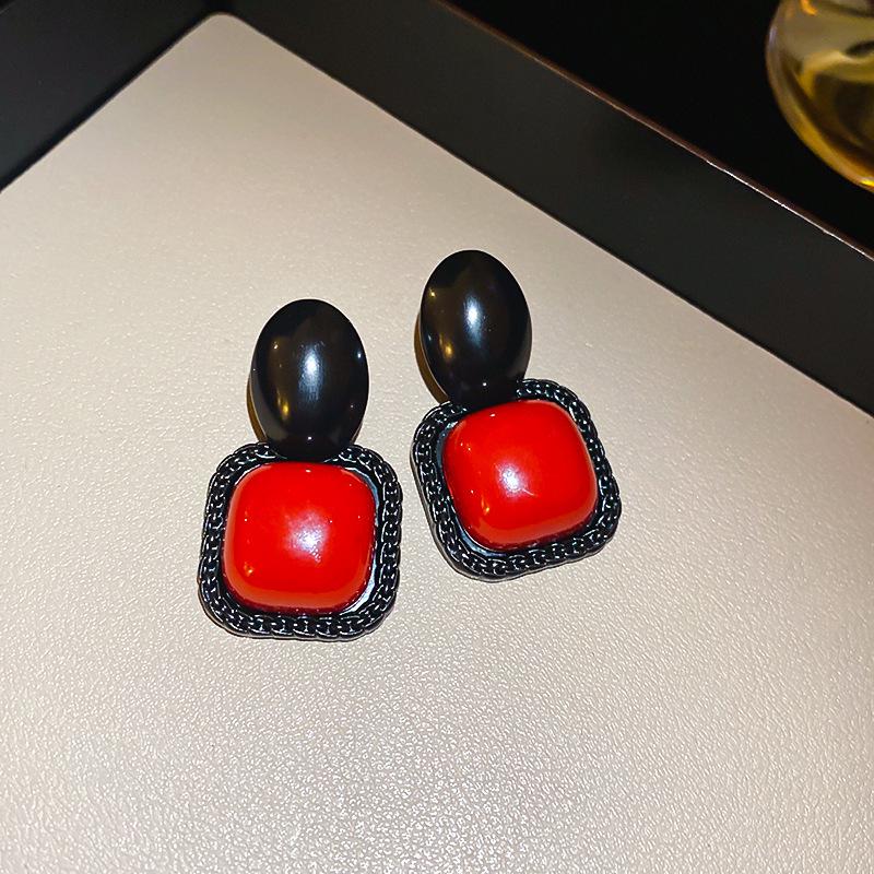 Red Bow Coin Purse Earrings: Silver Needle Retro Snake Lock Studs, New Year High-End Ear Jewelry.