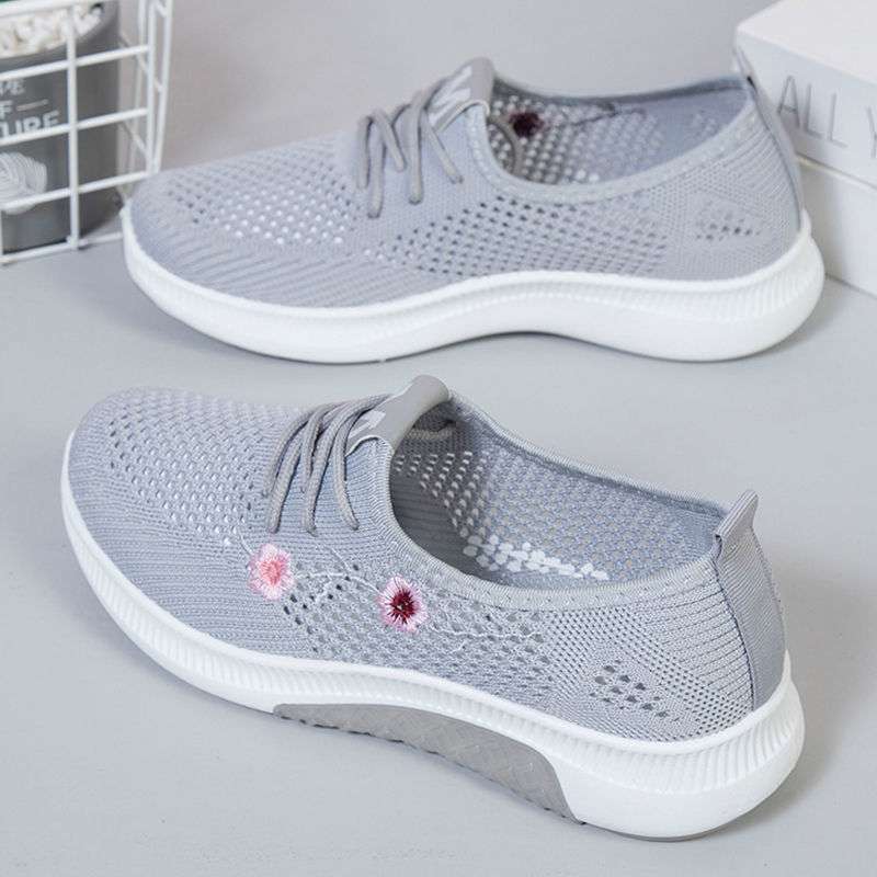 Summer Old North Cloth Shoes Women's Mesh Breathable Casual Shoes Soft Sole Non-slip Mesh Shoes Flat Sole One Pedal Mother Shoes