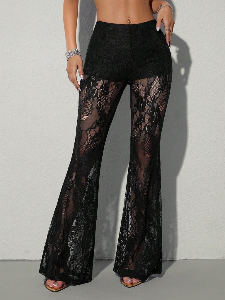 Pantaloni Lunghi da Donna in Pizzo Trasparente a Zampa Slim Fit