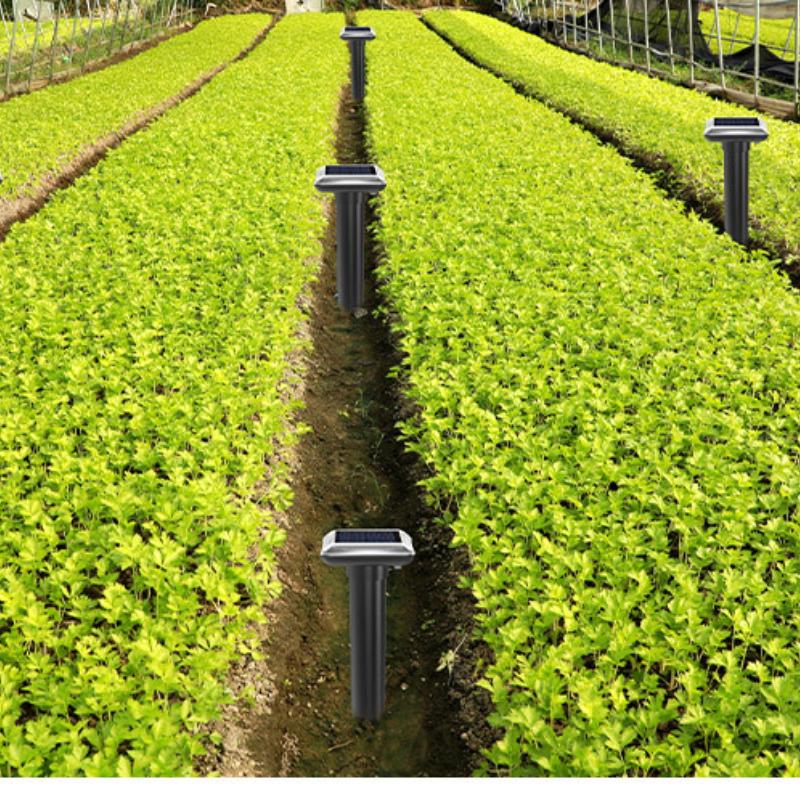 Solar Powered Rodent Repellent Buzzing Vibration Plug and Play Ultrasonic Rodent Repellent Outdoor Snake Repellent