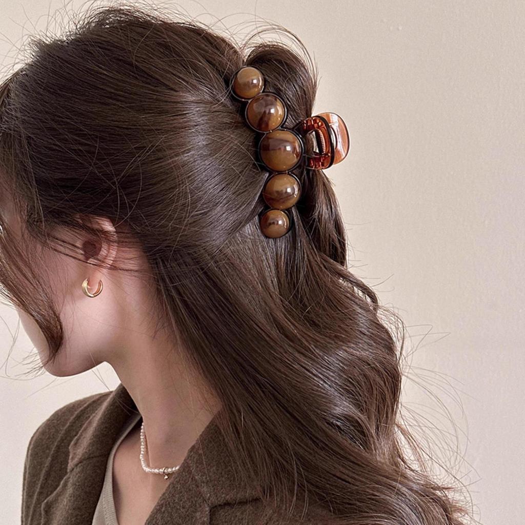 Elegant Pearl Hair Claw: Large Autumn/Winter Shark Clip for Women 2024 - New Back of Head Hairpin Accessory