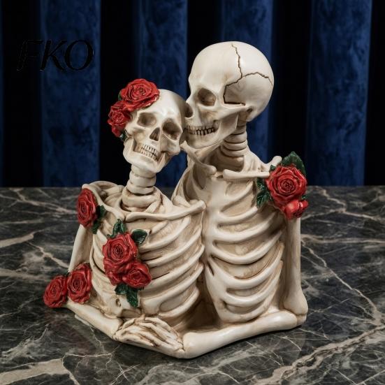 High-end Texture Decorations Dark Romantic Ornaments, Gothic Couple Resin Skull Model, Unique Halloween Decoration Artistic Delicate & Prop for Spooky