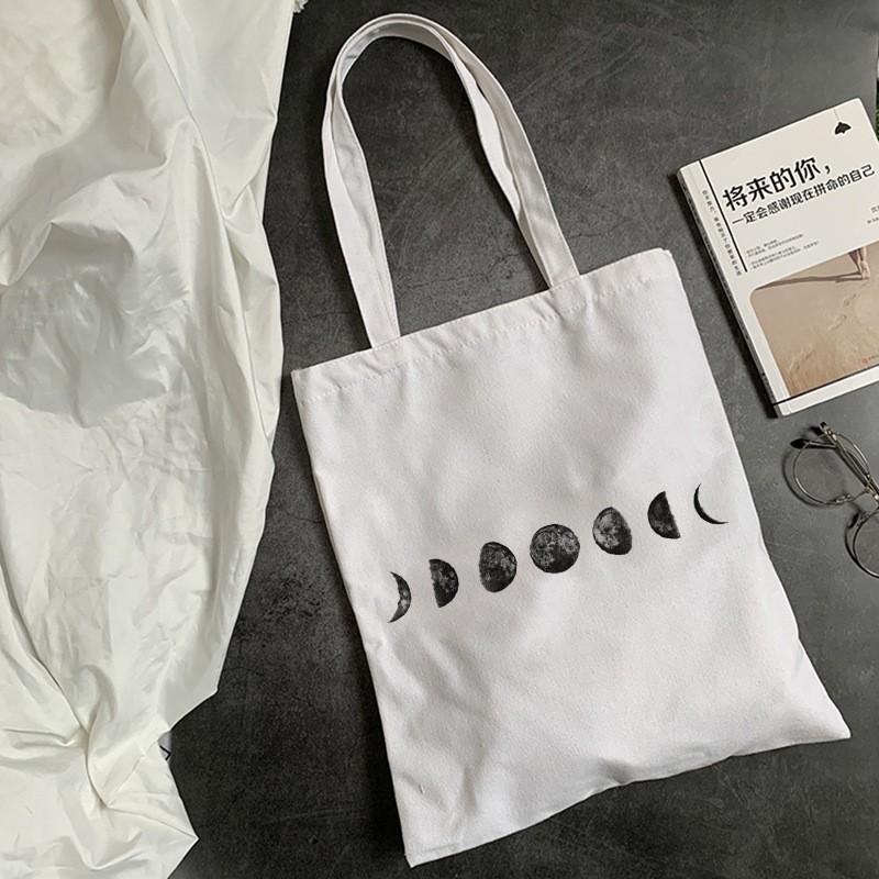 

Женская сумка через плечо из цветочного холста One Size белый