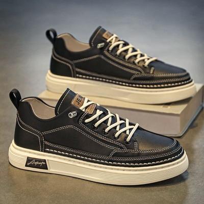 2024 Frühling Herrenschuhe neue atmungsaktive kleine weiße Schuhe Herrentrend vielseitige Sportschuhe mit flachen Sohlen lässige Boardschuhe trendige Schuhe