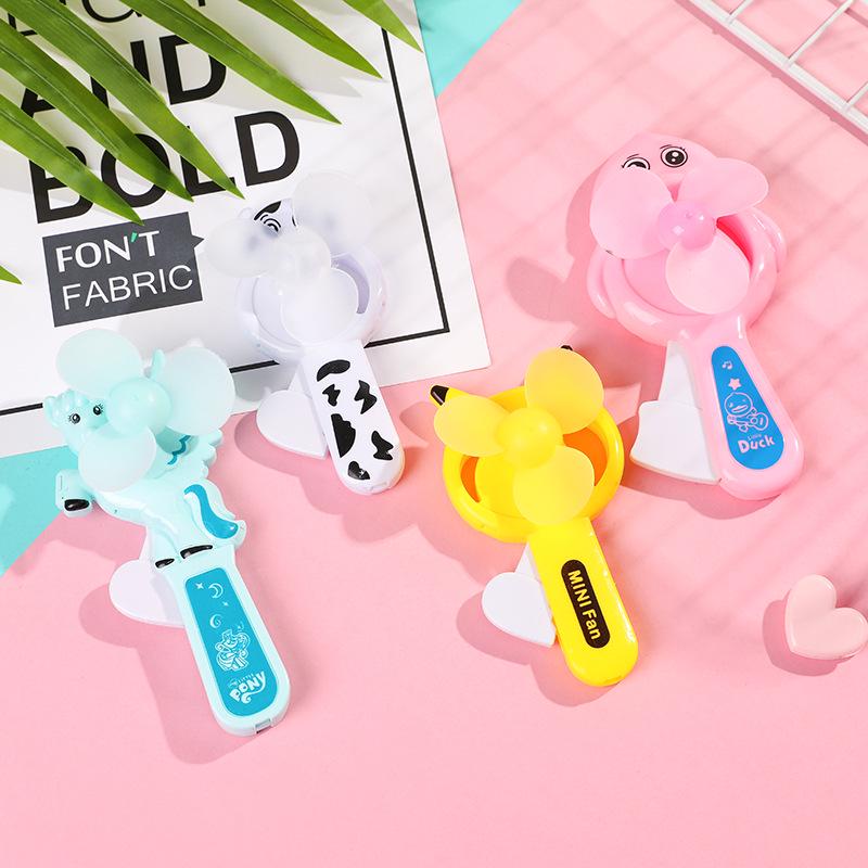 Mini Portable Fan Plastic Cartoon Summer Handheld Whistle Children Toys Multiple Styles Outdoor Activity Team Souvenirs Gift TMZ