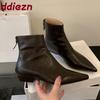Módní dámské kotníkové strečové boty na nízkém podpatku se zipy Boty Módní špičaté dámské moderní krátké boty Boty