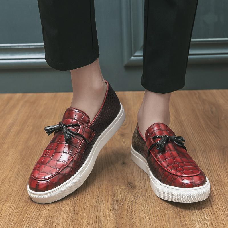 Fashion Fashion Red Mens Loafers Comfortable Slip On British Style Shoes Mens Casual Leather Shoes Wedding Business Tassel Loafers Shoes
