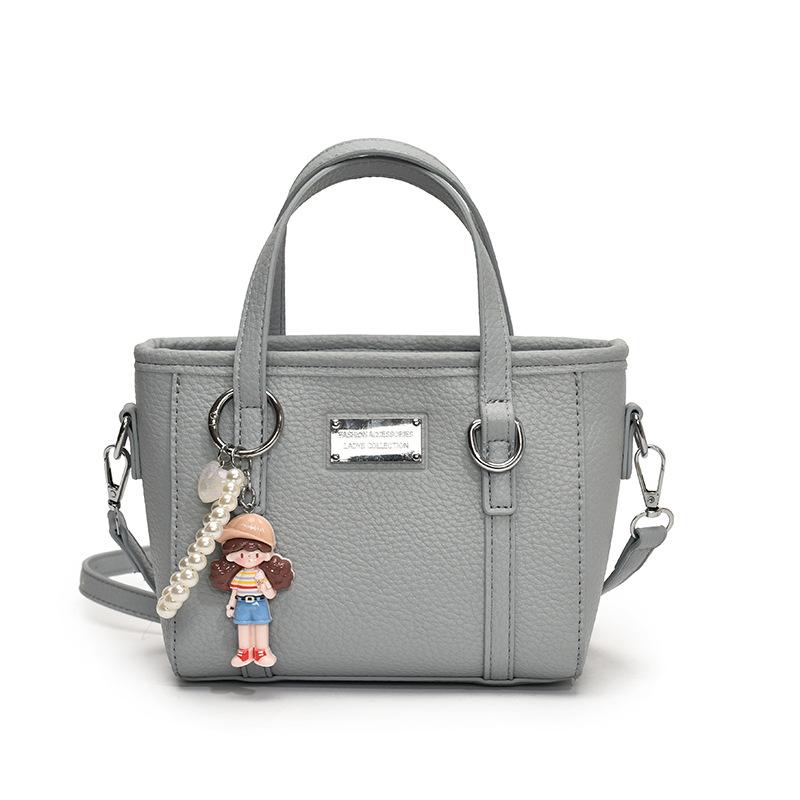 Small bag women's summer versatile new simple casual messenger bag is now popular bucket bag