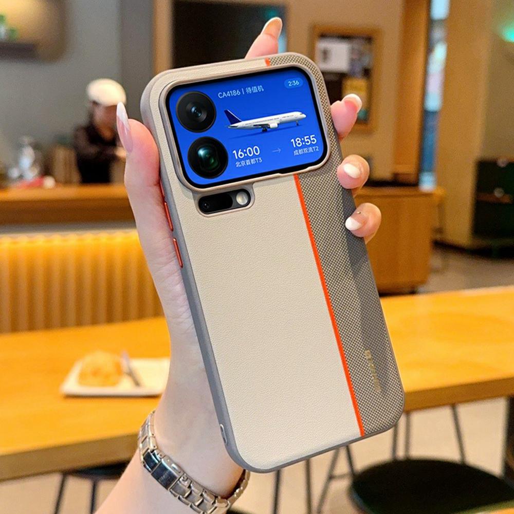 

Чохол для Xiaomi 17 Pro Зшитий PC + PU Шкіра Задня Кришка Телефона з Металевим Кільцем для Камери/Кнопками