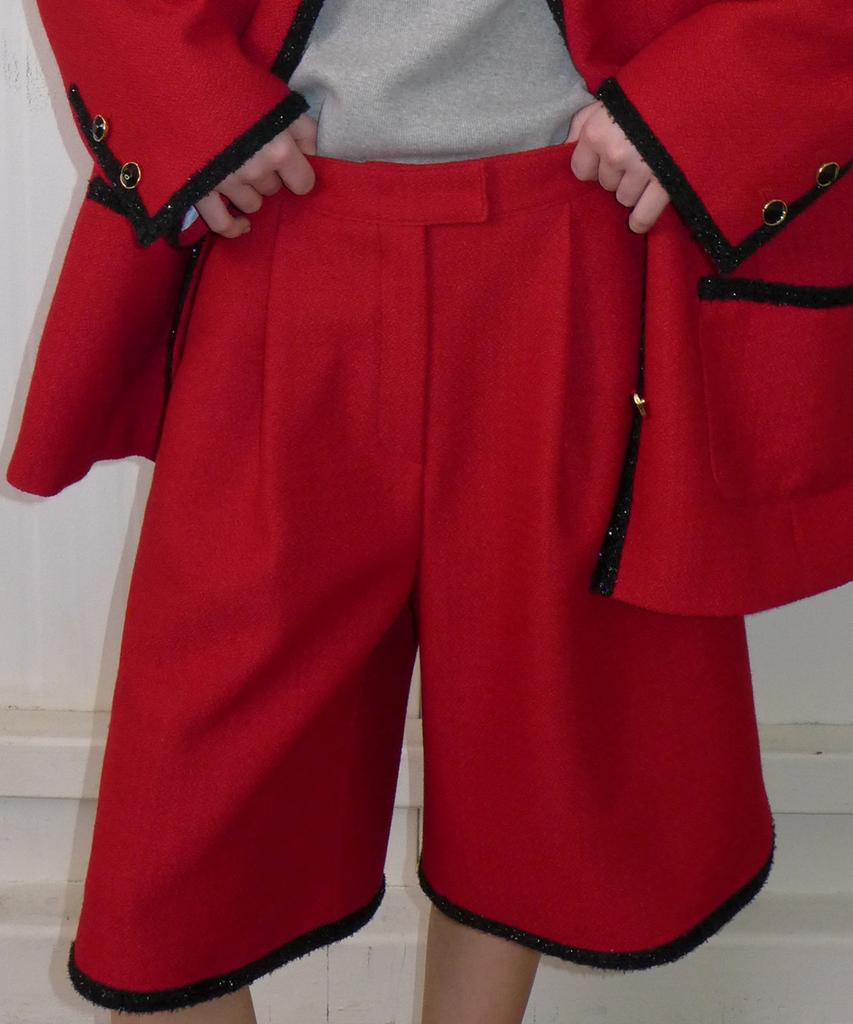 Obeodyupeulleeo Attitude Over Tweed Bermuda Pants_Red