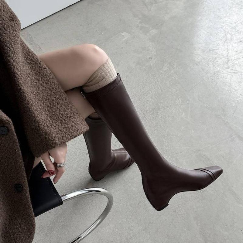 Autumn and winter leather Martin boots solid color versatile low heel square heel large size women's boots cowhide square head new high boots women