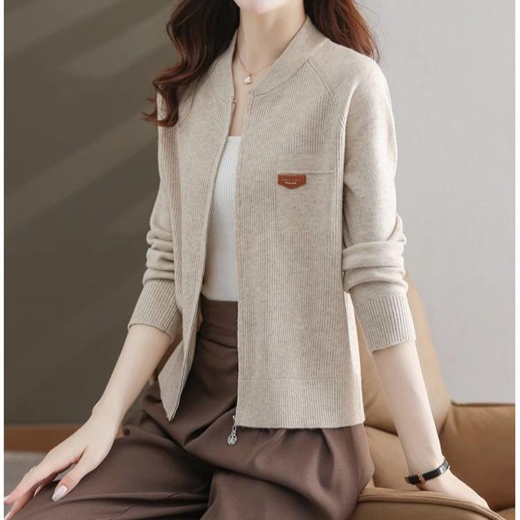 Knitted Sweater Women's Autumn Long Sleeved Stand Up Collar Zipper Cardigan Jacket Loose and Stylish Short Sweater
