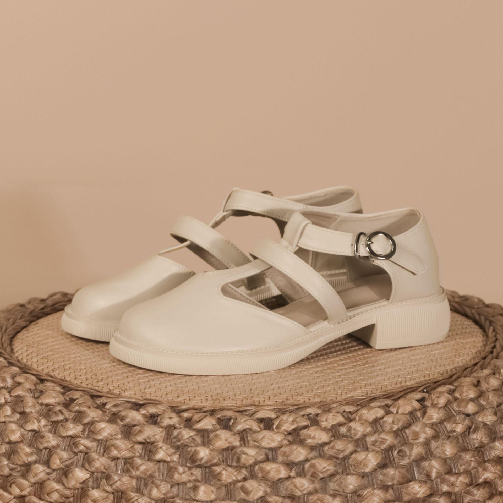 

Женская обувь лето женская 2025 французская не устают ноги одинарная обувь мода римские полые туфли Мэри Джейн женские сандалии с закрытым носком 35