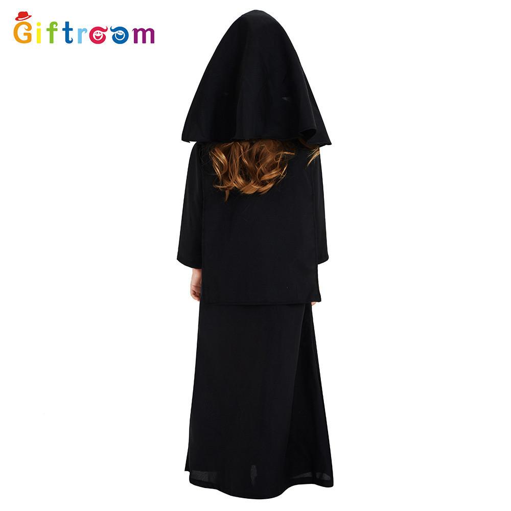 Elegant And Luxurious Women's Halloween Cosplay Robe For Stage Performance And Role Play