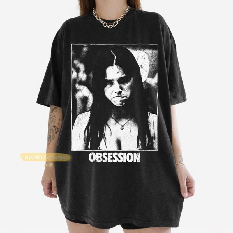 Maglietta Vintage Obsession Movie con Grafica di Nikki Corrucciata Maglietta Gotica Horror