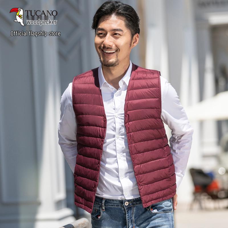 Men's 2025 Woodpecker Down Vest - Lightweight, Warm, Close-fitting Sleeveless Jacket for Middle-aged and Young.
