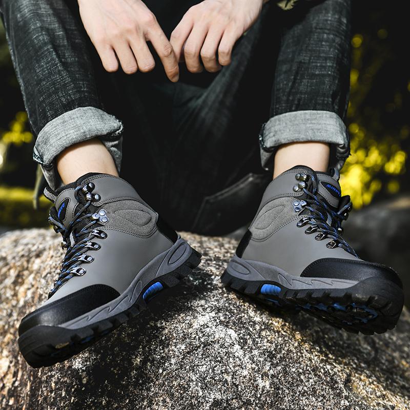 Fashion Men's Hiking Shoes Black High Top Sports Shoes Plus Size Anti Slip Black Men's Chelsea Boots New Travel and Leisure Boots Hiking