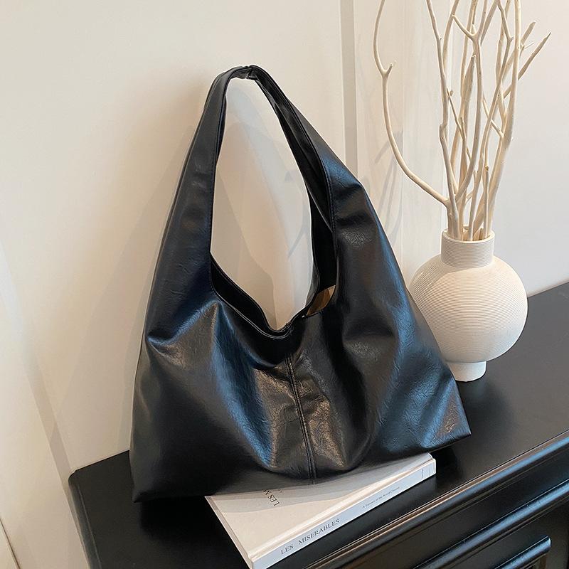 Retro Bag Women's Large Capacity Autumn and Winter Versatile Casual Shoulder Underarm Bag Commuter Dumpling Bag