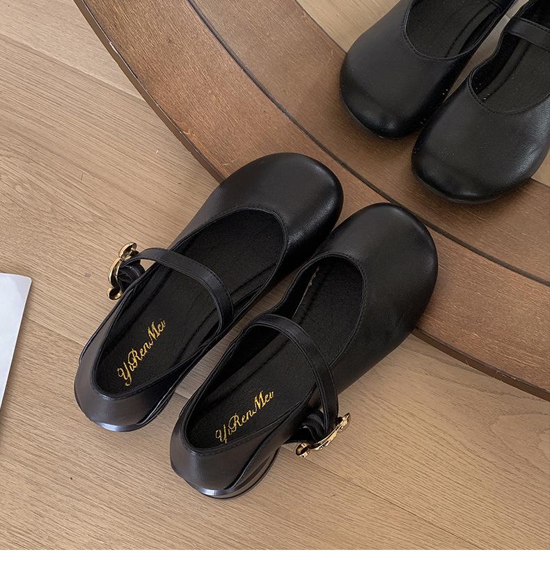Fashion temperament retro round head versatile thick heel small leather shoes 2025 new with skirt shallow mouth Mary Jane single shoes