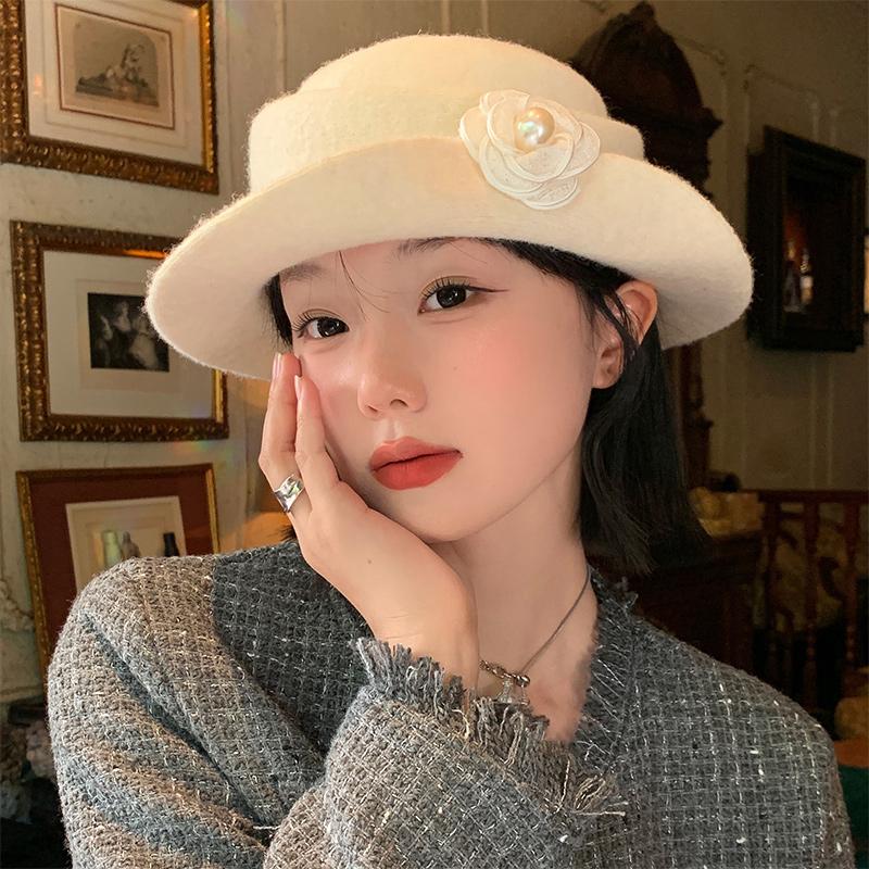 French Style Elegant Top Hat For Women In Autumn And Winter Beret Style Black Retro Fashion White Face Enhancing Small Hat
