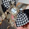 Vintage British Style Bowknot Brooch for Women - Rhinestone & Tassel Bow Tie Collar Pin - Elegant Fabric Flower Shirt Jewelry