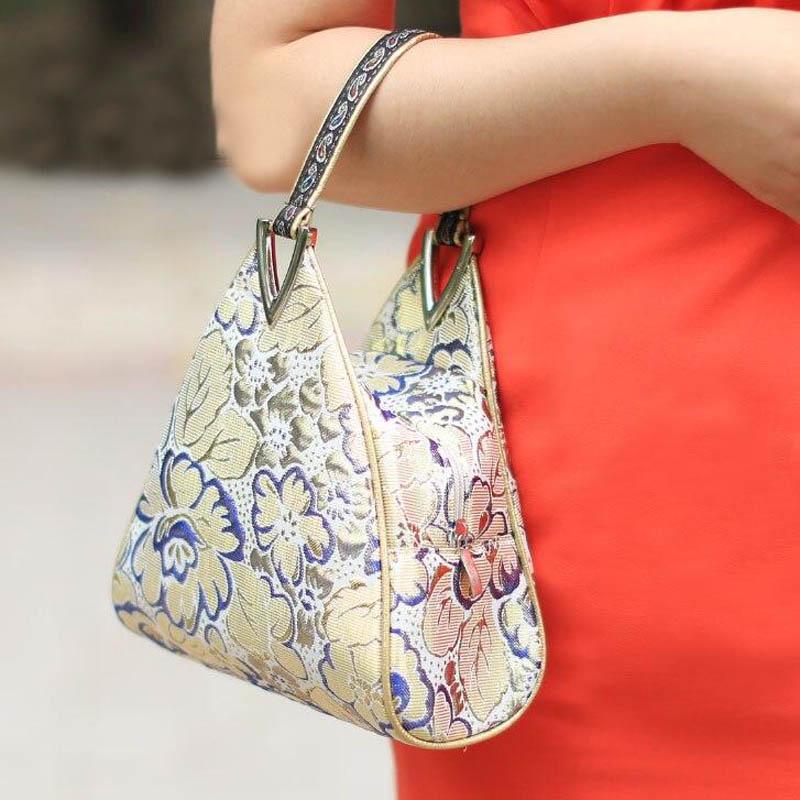 Flowers Embroidery Handbags Women Small Bag Shopper Purse Handbag Triangle Bag Mother Day Clutch Handy Bags One Handle Bags Mini