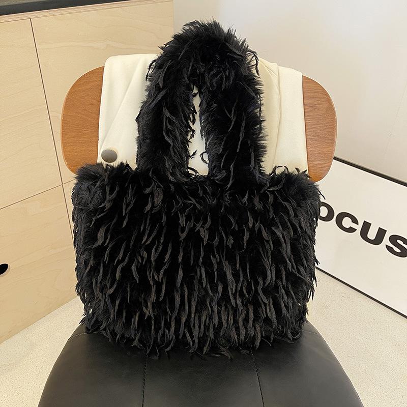 Plush Bag Women's Large-capacity New Autumn and Winter Versatile Plush Shoulder Bag Commuter Tote Bag