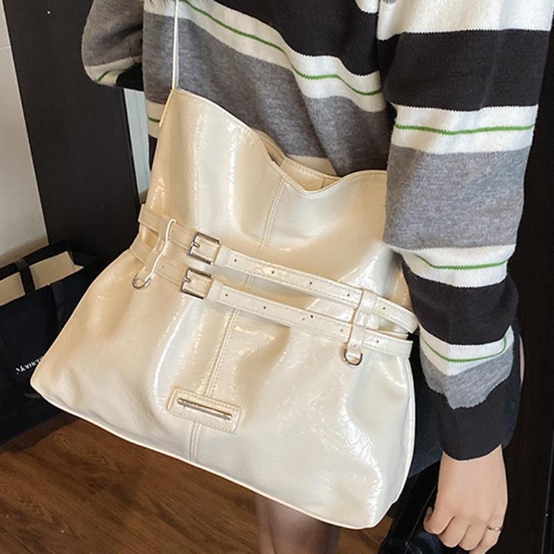 Fashion Bag New Large-capacity Simple Shoulder Messenger Bag Fashion Casual Commuter Tote Bag Women