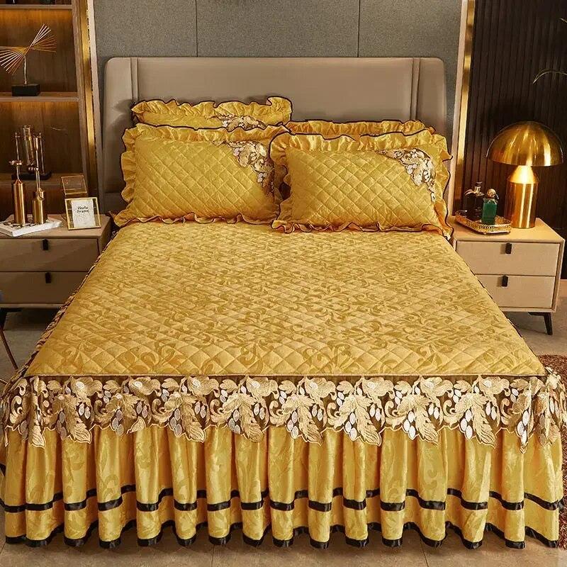 Plush Winter Warm Bedspread On The Bed Thickened Bed Skirt-style Embroidery Cotton Quilt Bedding Cover with Pillowcases