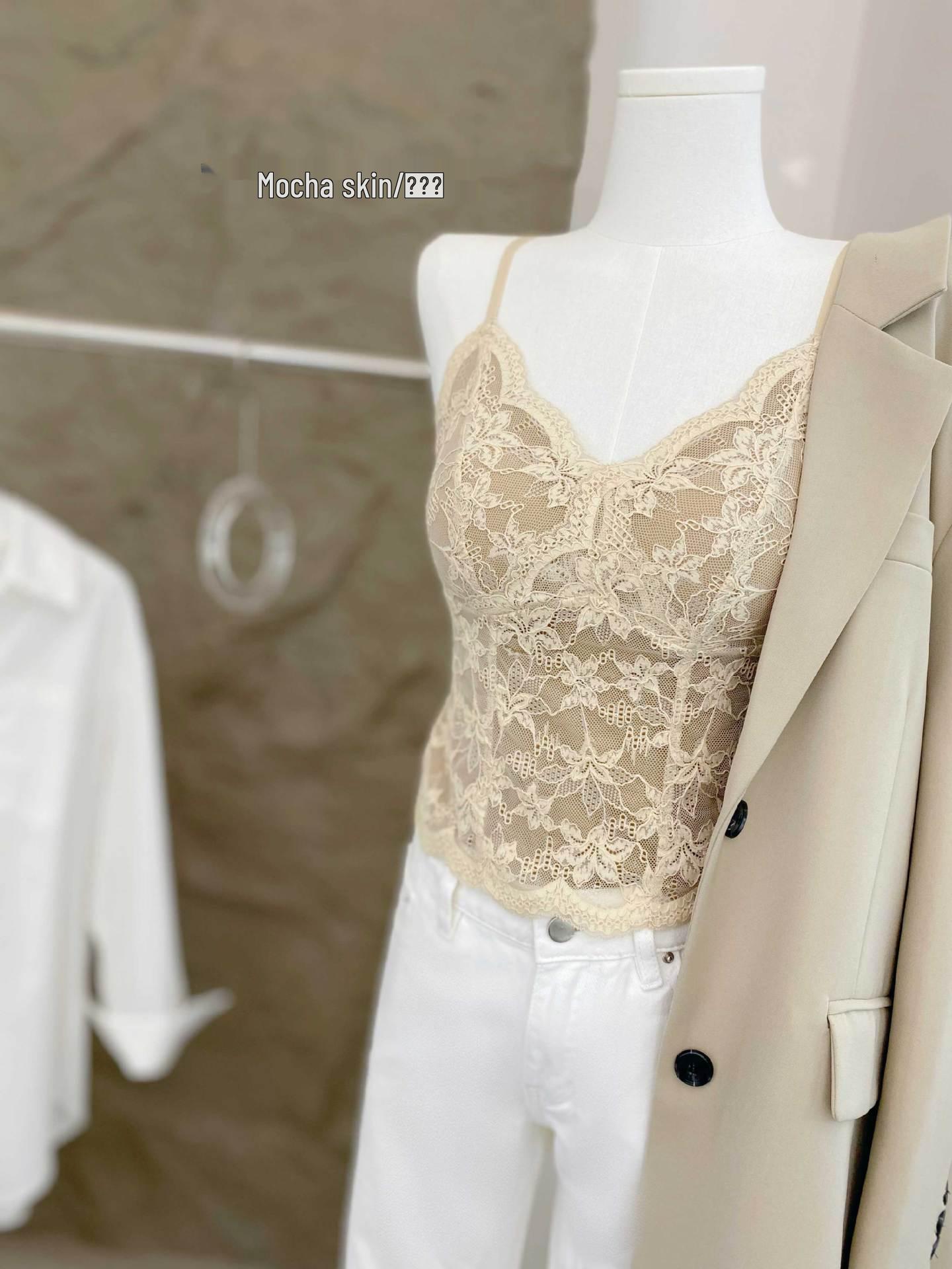 

Women s Fleece-Lined Lace Camisole with Chest Pad - Warm Slim Fit Top for Sweet & Spicy Style M [90-110 lbs]