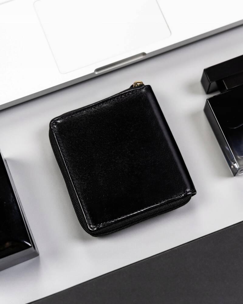 Small men's leather wallet with zipper - Rovicky