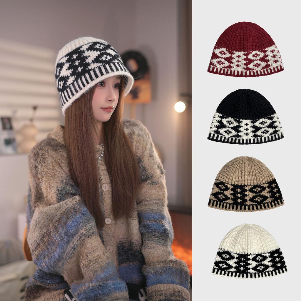 Retro Woolen Hat Autumn and Winter Women's Warm Ear Protection Hat Versatile Face Showing Small Color Matching Warm Knitted Hat Bucket Hat