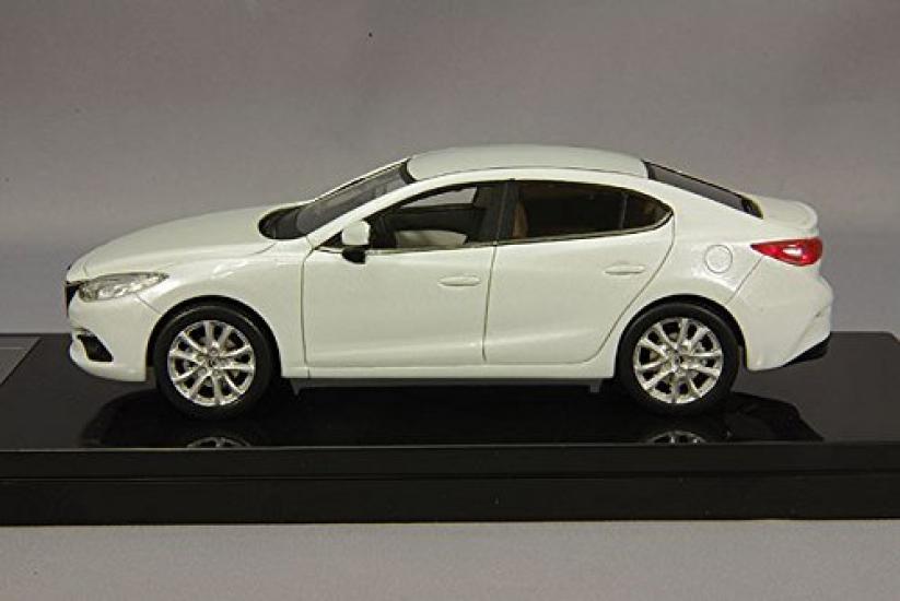AXELA Snowflake White Pearl Mica Finished Product WIT'S 1/43 HYBRID-C