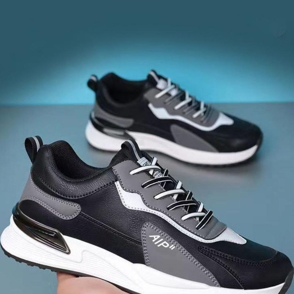 New Versatile Running Sneakers Men's Trendy Sports High-end Casual Non-slip Wear-resistant Shoes Soft-soled Leather Shoes