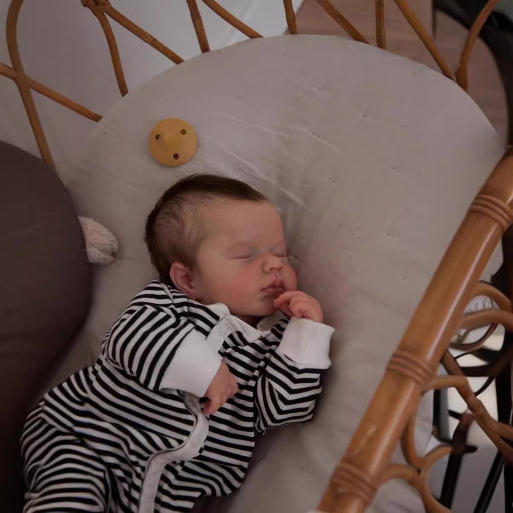 

Силиконовая кукла реборн для коллекционеров с реалистичными чертами для подарка и демонстрации