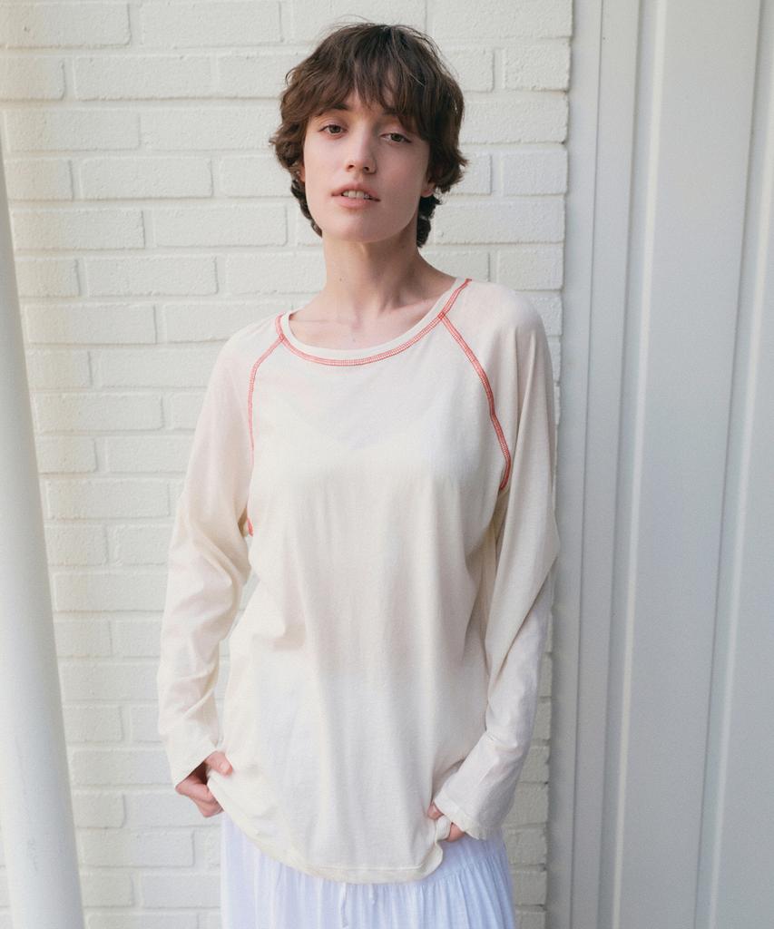 LOEIL Contrast Stitch Raglan T-Shirt_Cream