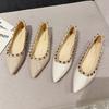 New Pointed Toe Women Flat Shoes Spring Autumn Rivets Classic Ladie Flats Black All Match Soft Boat Shoes Ladies Shoes Fashion