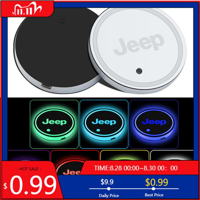Bekerhouders 2 STuks Auto Badge Lichtgevende Onderzetters Sfeerverlichting Auto Bekerhouder Decoratie Voor Jeep Renegade Wrangler jk Compass Grand Cherok