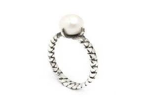 Frica Jewelry Flat Pearl Ring