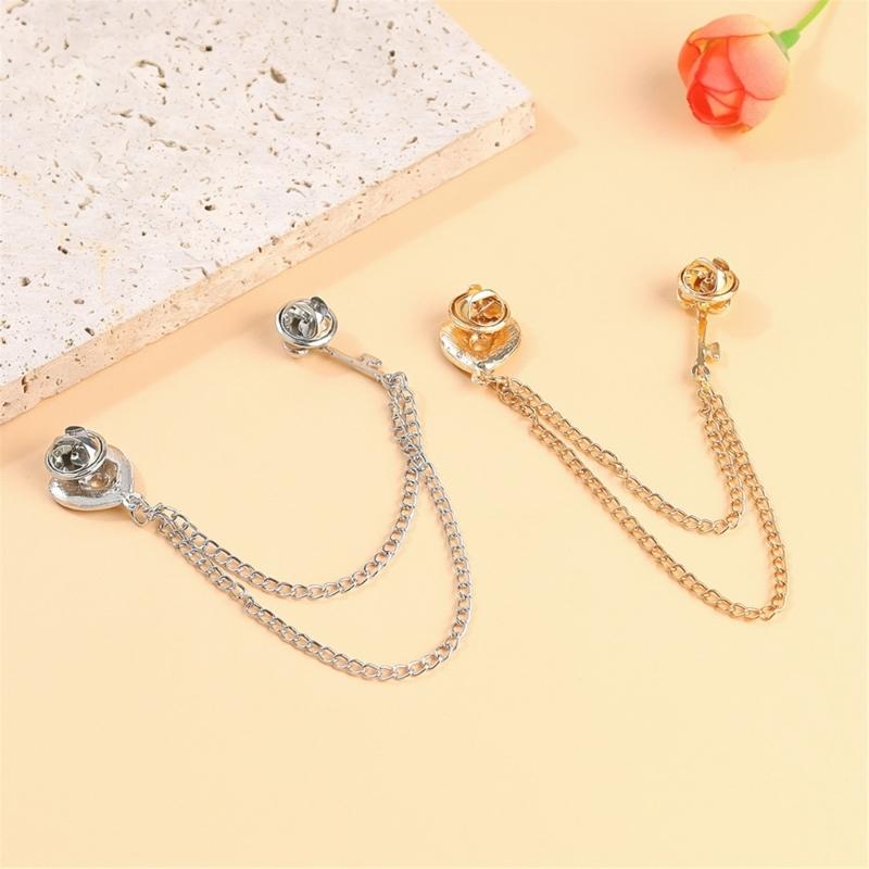 Elegant Metal Heart Key Brooch Long Chain Fashion Accessory odern Key Heart Brooch With Extended Chain For Women Men