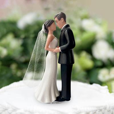 Wedding Cake Topper Bride And Groom Ornament Statue Decoration Simulation Scenery Landscape Layout