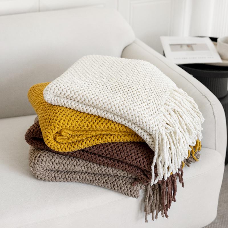 Hollow Grid Knit Blanket – Spring & Summer Wool Cover for Sofa, Office, or Bed.