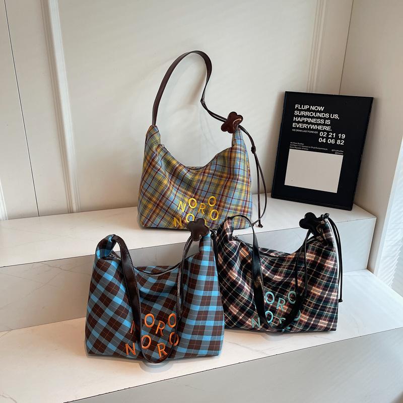 Korean Canvas Bag Shoulder Bag Large Capacity Women's Retro New 2025 Shopping Bag Bag Plaid Bag Commuter Tote Bag
