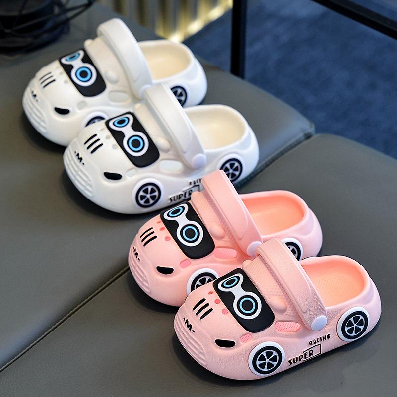 Sandalias de Verano para Niños con Dibujos Animados, Suela Suave Antideslizante - Cerradas para Interior/Exterior, Diseño de Coche